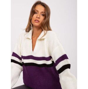Fashionhunters Ecru-fialový oversize svetr s límečkem.Velikost: ONE SIZE, JEDNA, VELIKOST
