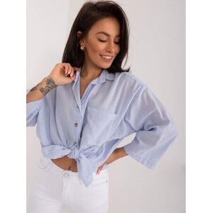 Fashionhunters Světle modrá oversize košile na knoflíky s límečkem Velikost: L